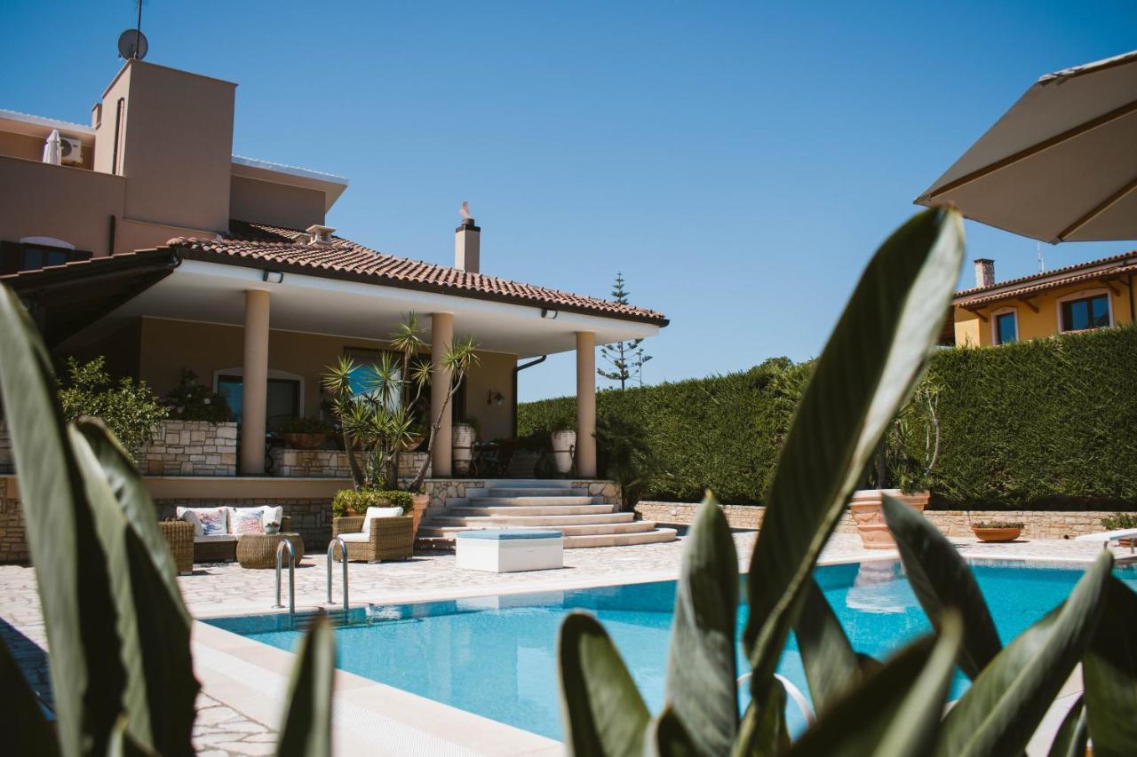 Villa Pietra Bianca - Luxury Stay In Puglia Trani Eksteriør billede